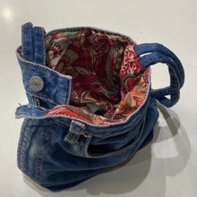 ジーンズそのまま100%のショルダーバッグ♪