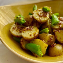 新じゃがとスナップエンドウの粒マスタード和え