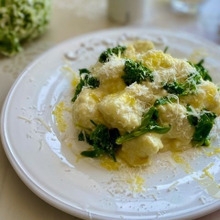 クリーミーな新じゃがのマスカルポーネ味噌和え