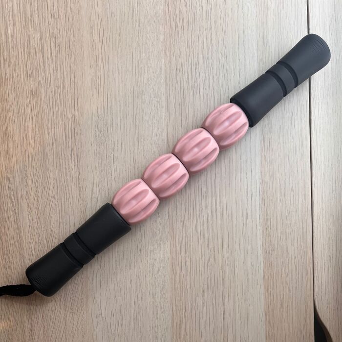 【ダイソー】330円の棒を友人にすすめられ、つられて購入!