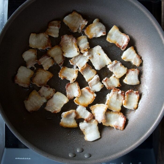 4 肉を焼きます