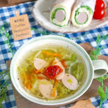 魚肉ソーセージでスープ&ロールサンド