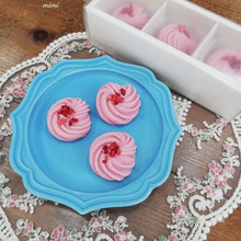 【モテたい男子応援企画】材料4つ!サントス式乳化法でとろける口溶け 苺の生チョコ