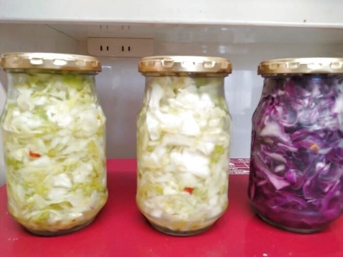 ビンまたは保存容器に入れる