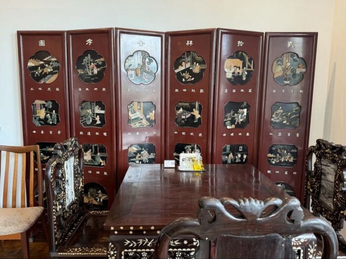 中国風の螺鈿だらけの家具