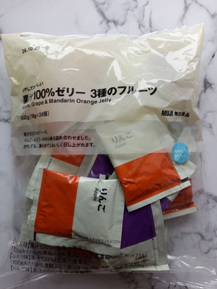 凍らせてお弁当の保冷剤がわりにも!【無印】果汁100%ゼリー☆
