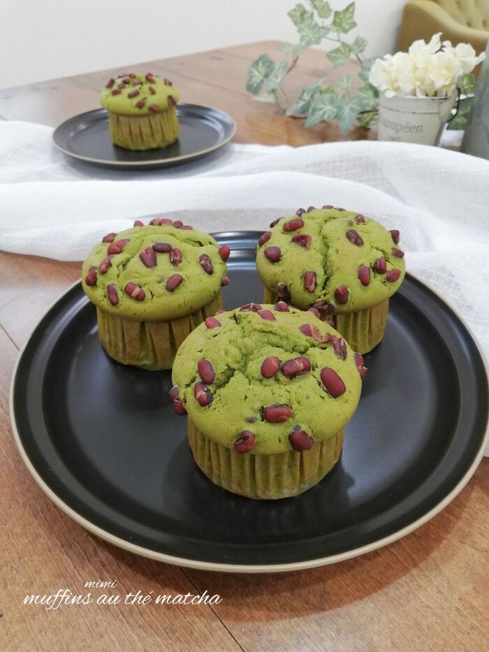 【混ぜるだけ!】あずきと抹茶香る♪しっとり濃厚!抹茶マフィン