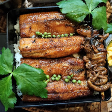 お家ごはん!丈夫で長持ち100均重箱に詰めてみませんか?土用の丑の日は是非!何を詰めてもランクアップ