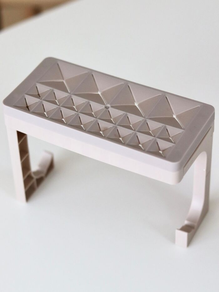 ダイソーのブラシスタンドの特徴