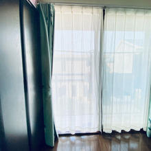 冬に乾きにくいカーテンは夏に洗うのがオススメ!洗って干すだけでOK!