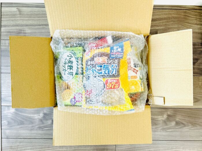 思わず写真に納めた【息子へ届いた荷物】「お義母さんの梱包力に脱帽です」