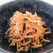 和えるだけ!きざみ昆布と人参のサラダ