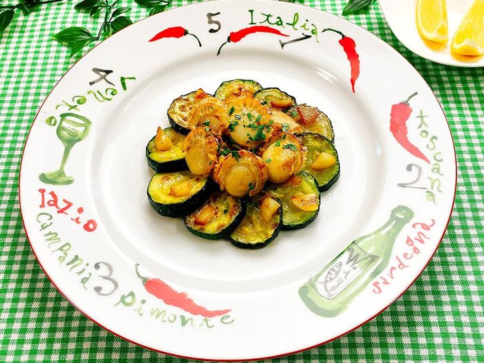 【ズッキーニとベビーほたてのイタリアンソテー】便利な野菜だし使用!