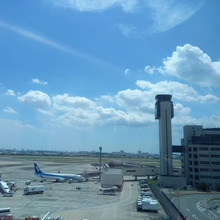 飛行機を見ながら水遊び!【大阪空港】帰りは551の蓬莱の豚まんを購入!