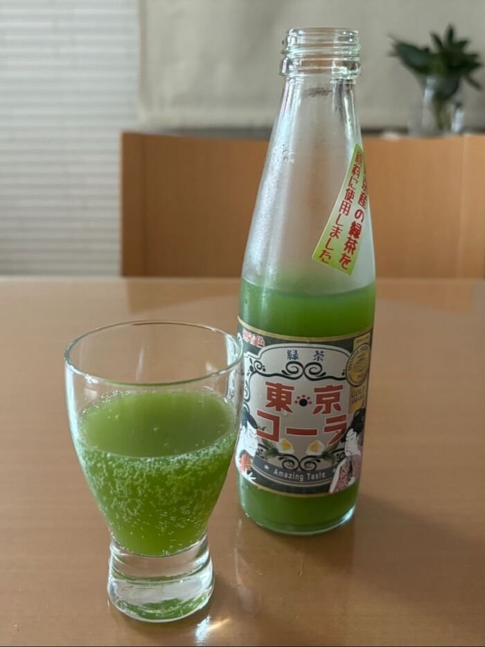 【東京コーラ】緑のコーラ!「さて、そのお味は…?」