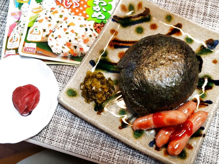 あっと驚く面白いおにぎり♡火を使わず簡単!子供受けも抜群の『爆弾おにぎり』の作り方~!