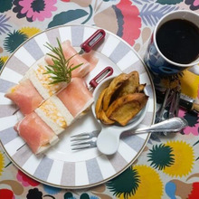 美人玉子の「べっぴんさんド」のある朝食