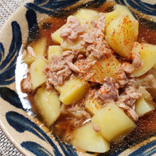 火を使わずに簡単!電子レンジでサッと作る、1〜2人分の絶品ツナじゃが煮物!