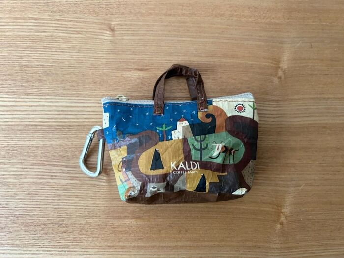 かわいいミニバッグ目当てに買ったけれど、意外な中身にも心をうばわれました♡