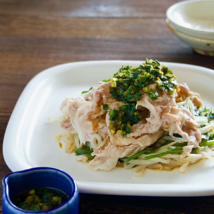 レンジで!【もやしニラ豚】スタミナだれで疲労回復