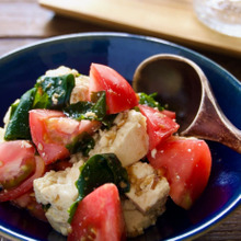 ひんやり♪トマトとくずし豆腐のサラダ