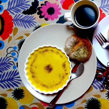 お家breakfast とうもろこしのブリュレとプチフランス