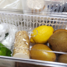 古い冷蔵庫の『野菜室』をアップデート!ダイソーのかご類で劇的収納改善術か?!