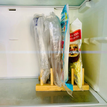 かさ張る食品を収納したい時にオススメ方法!「縦に収納」