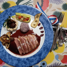 Magret de Canard sauté, sauce au vin rouge