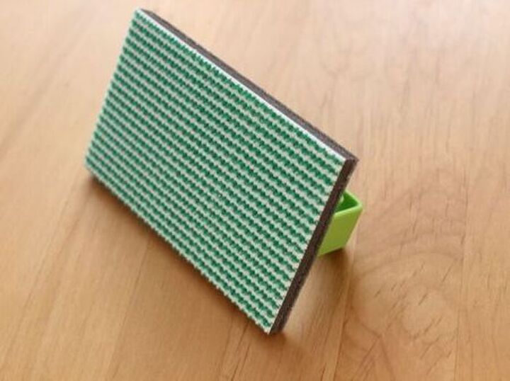 めんどうな「玄関掃除」の救世主を発見!わずか数分で真っ白タイルに♪