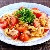 【トマトと豚肉の炒め物】便利な野菜だし使用!