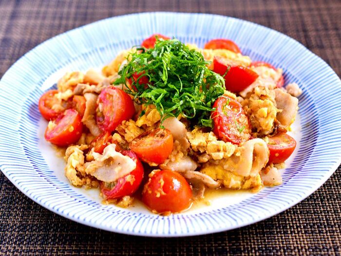 【トマトと豚肉の炒め物】便利な野菜だし使用!