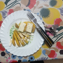 あのう…安納芋なんですけど、ロティしました。塩バタとクリチ。