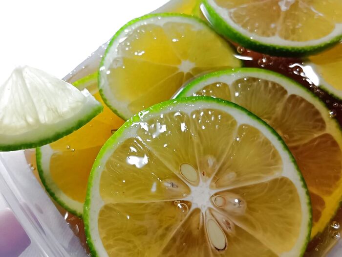 作り置きの定番!輪切りの断面が美しい~!道の駅で入手したこだわりレモンで作るはちみつ漬け♪