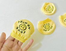 【ダイソー】赤ちゃんの靴下ではございません!『専用ソックス』履かせてみると、あら便利♪