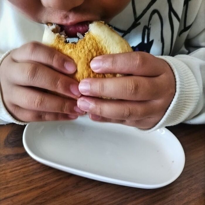 【コンビニ】フードを組み合わせて最強美味なサンド完成!!