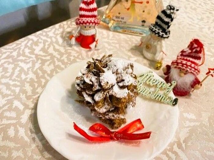 みんなびっくり♪「まつぼっくりケーキ」