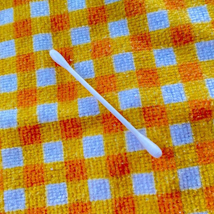 「綿棒1本」取りきれない掃除に大活躍!