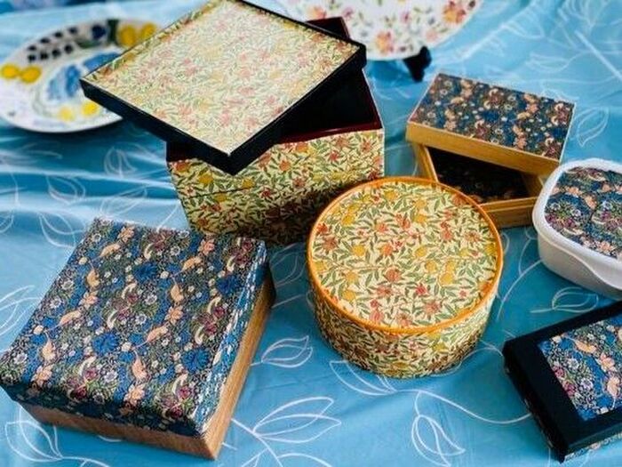 ハンドメイド「カルトナージュ」モリスの収納箱