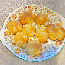 うまっ!餅のせメロンパン