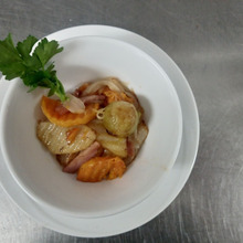 【職場で一品】ヒカマ+バターナッツ+じゃが+ベーコンのソテー