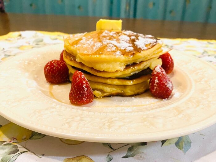 粉ふるいなし、混ぜて焼くだけ!ふわふわで美味しいパンケーキ
