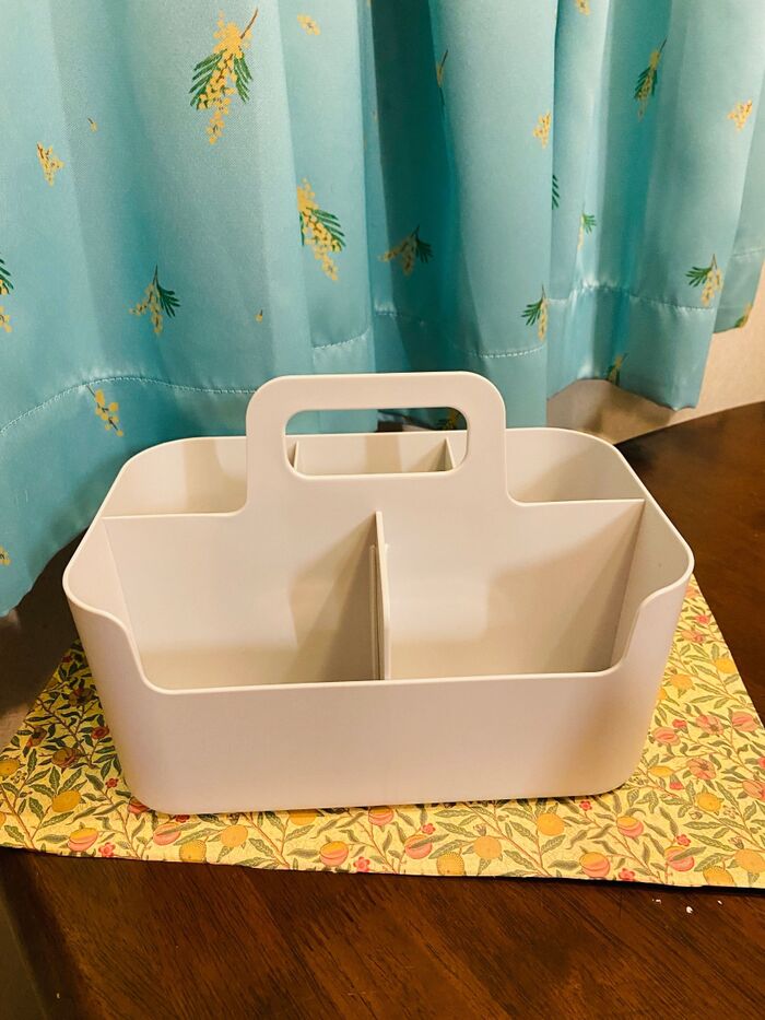 コスメBOXに迷ったらこれ!収納も持ち運びも便利!