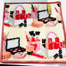 「コンパクトポーチの作り方」畳んで、縫って留めるだけ!