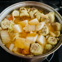 栄養満点!冷蔵庫に残った食材であったか味噌汁