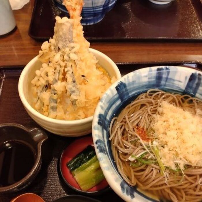 お茶やお菓子も楽しめるお蕎麦やさん【そじ坊】