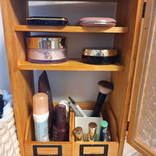 散らばるコスメは定位置に!マロン流おでかけコーナーをDIY