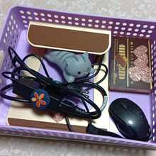 シンデレラフィットが気持ちいい!チョコの空き箱がコスメ収納に!PCケースと一緒にすっきり整理