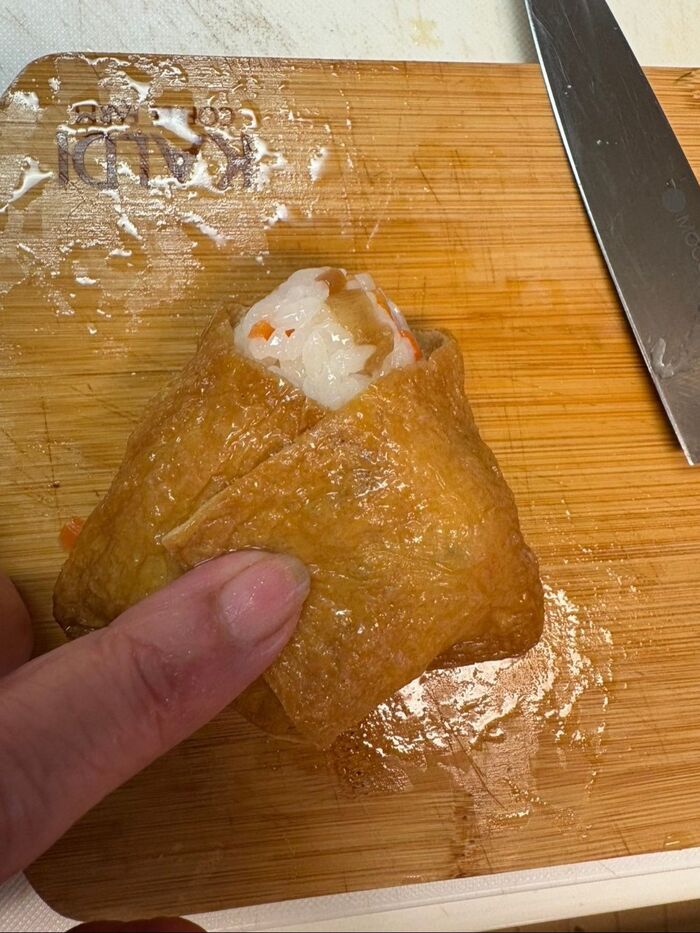 お揚げに入れたらこんな風に着物合わせにします!