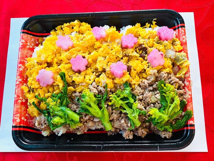 春う・ら・らそぼろ飯